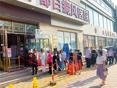 沧州白癜风医院?儿童皮肤有白斑是白癜风吗?